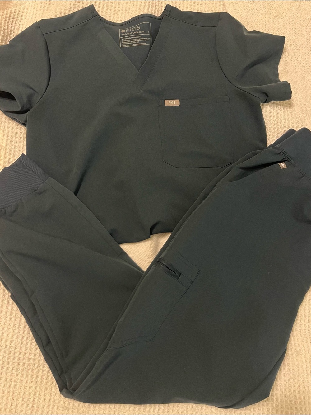 Figs Women's Track Pants & V-Neck Top Set - Deep Teal
